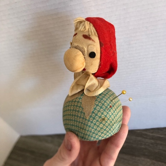 Vtg Pin Cushion Doll with Measuring Tape Nose - Picture 12 of 13